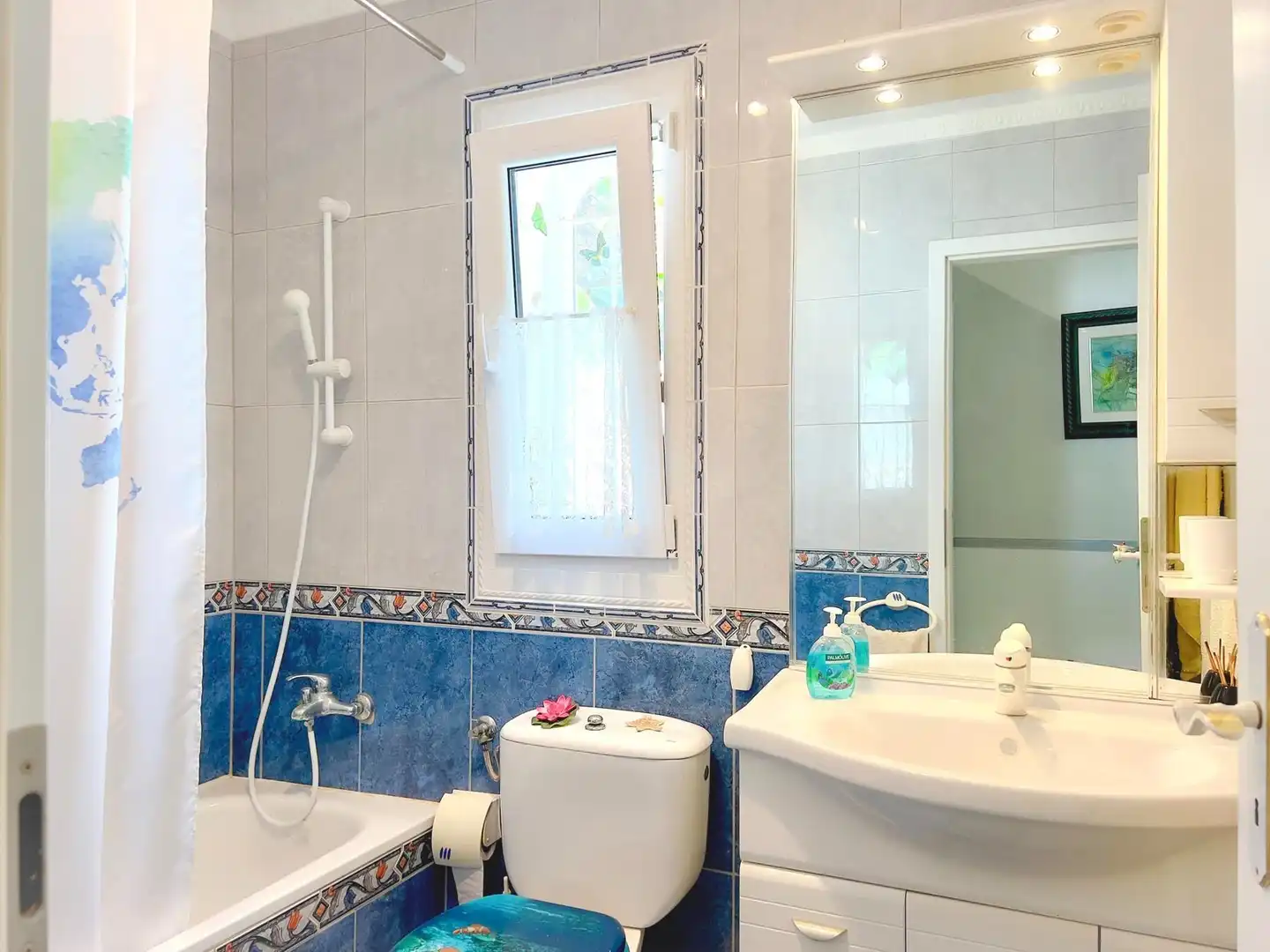 Badezimmer von Haus oder Chalet zum Verkauf in La Manga del Mar Menor mit Klimaanlage, Heizung und Privatgarten