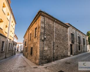 Vista exterior de Casa o xalet en venda en Ávila Capital