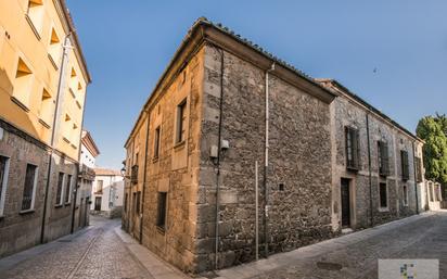 Vista exterior de Casa o xalet en venda en Ávila Capital