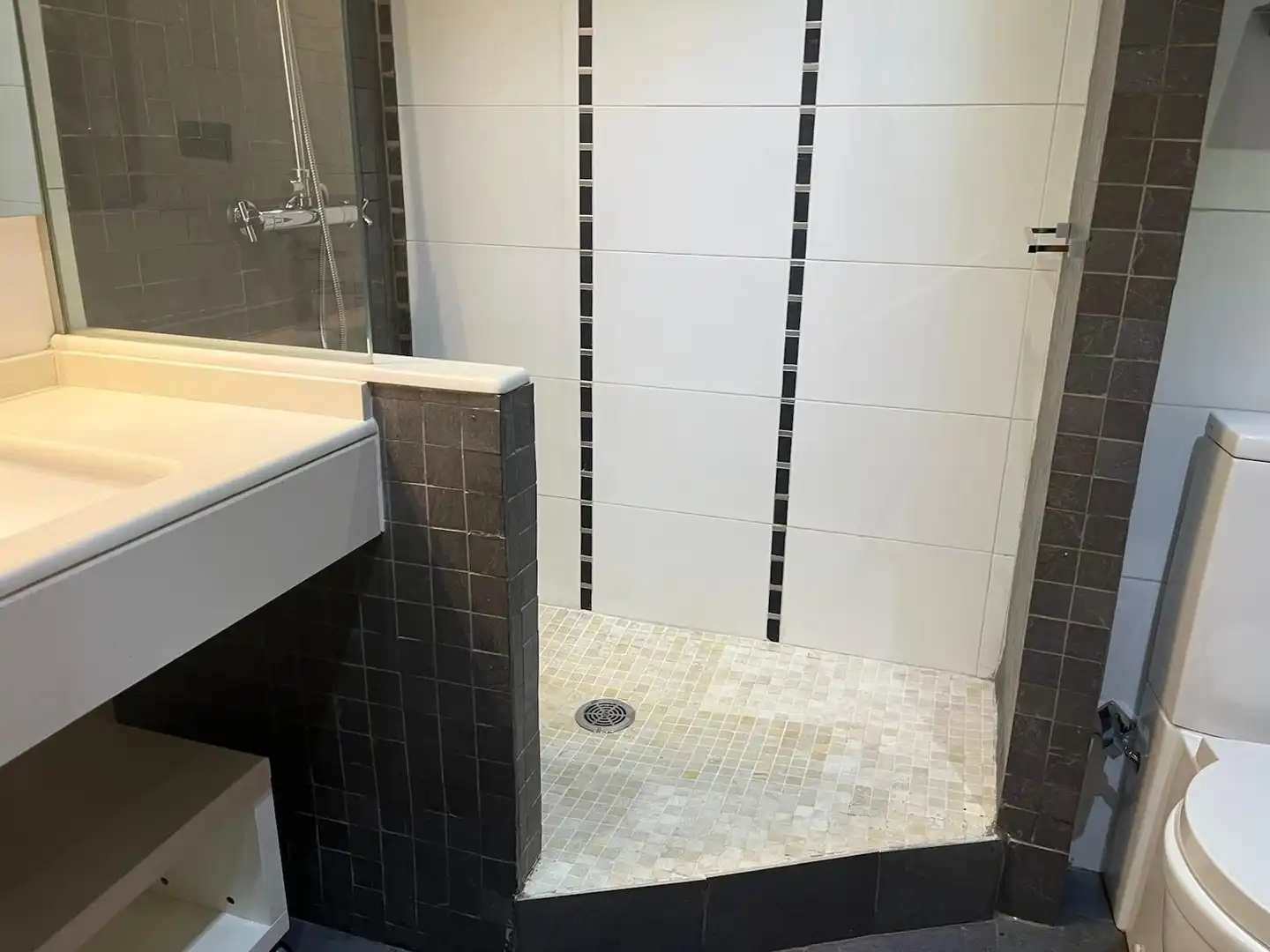Baño de Piso en venta en Aranjuez con Aire acondicionado, Calefacción y Parquet