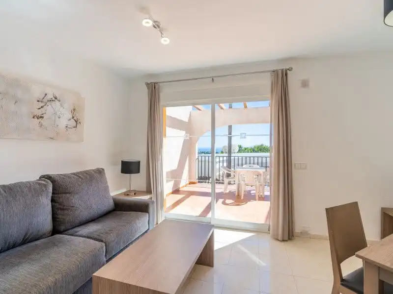 Apartamento con piscina en venta en Cometa, imagen 5