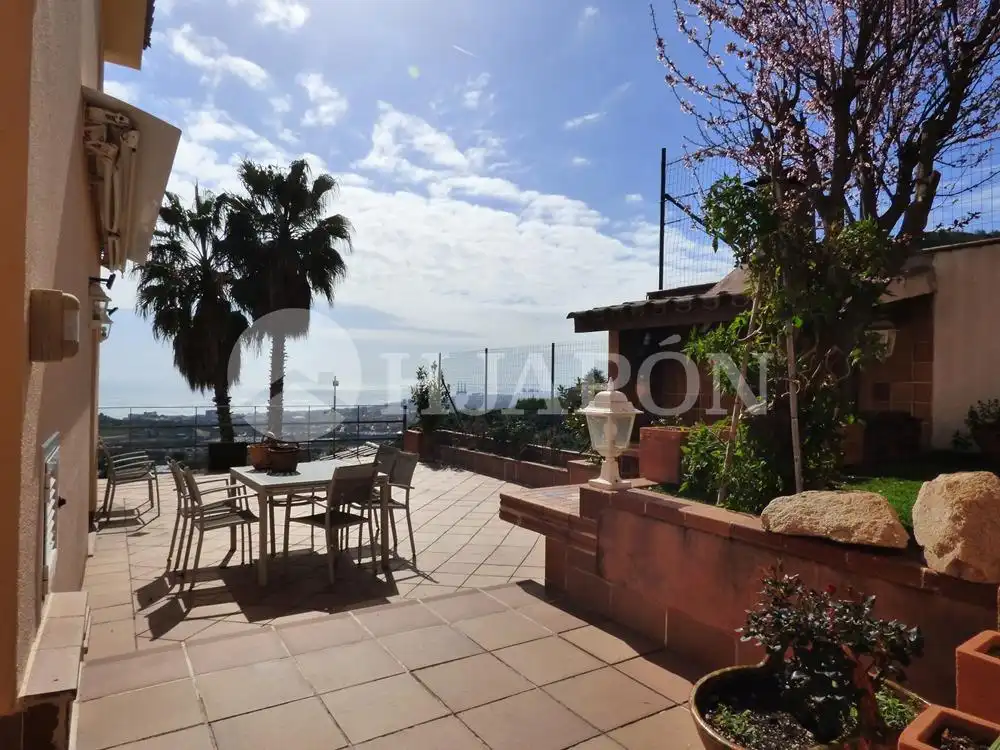 Terraza de Casa o chalet en venta en Badalona con Aire acondicionado, Jardín privado y Terraza