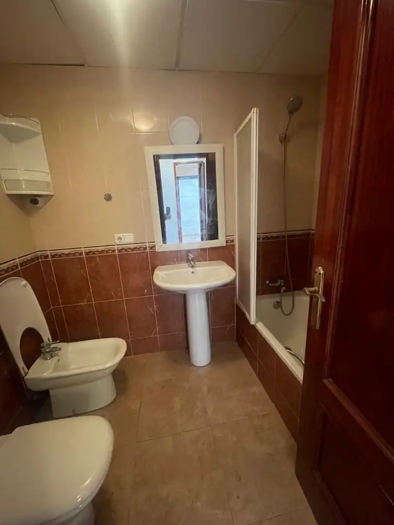Baño de Piso en venta en Roquetas de Mar con Aire acondicionado