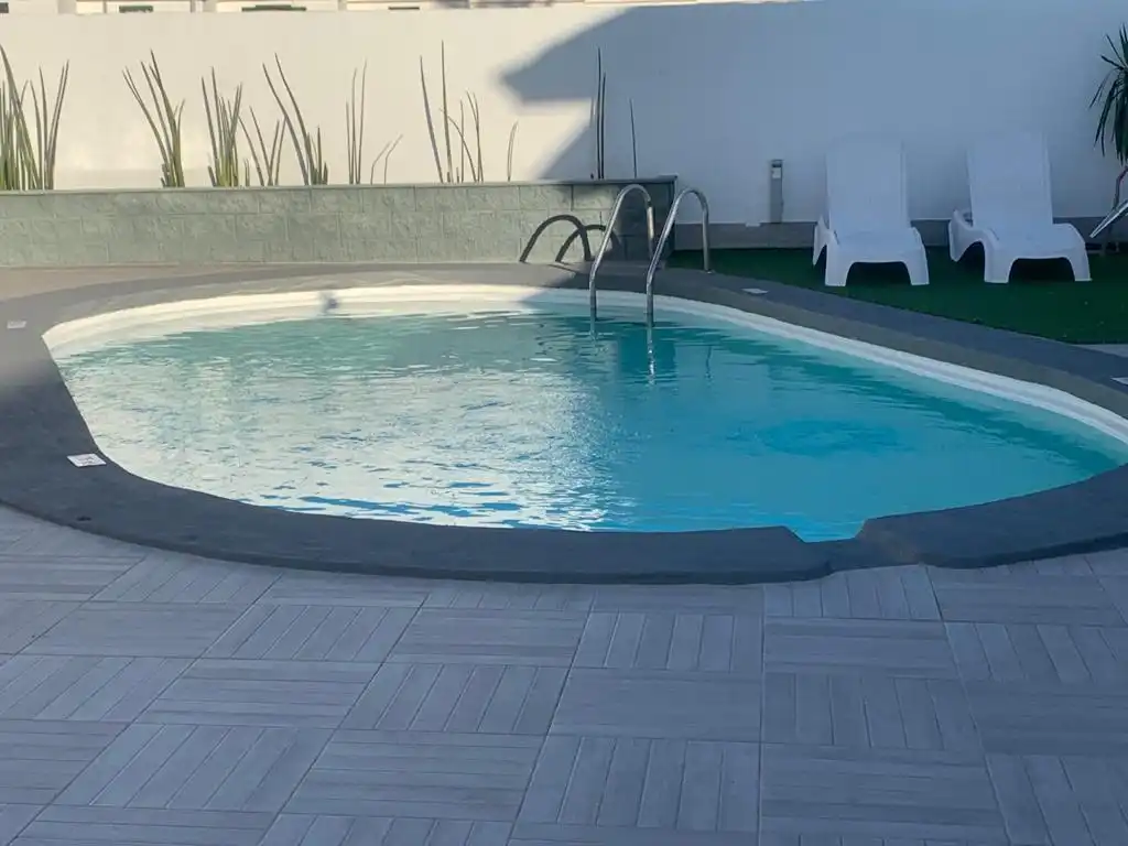 Piscina de Dúplex de alquiler en San Bartolomé de Tirajana con Aire acondicionado, Amueblado y Internet