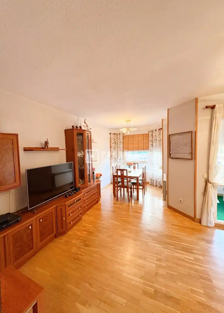 Habitación de Piso en venta en Madrid con Terraza y Trastero