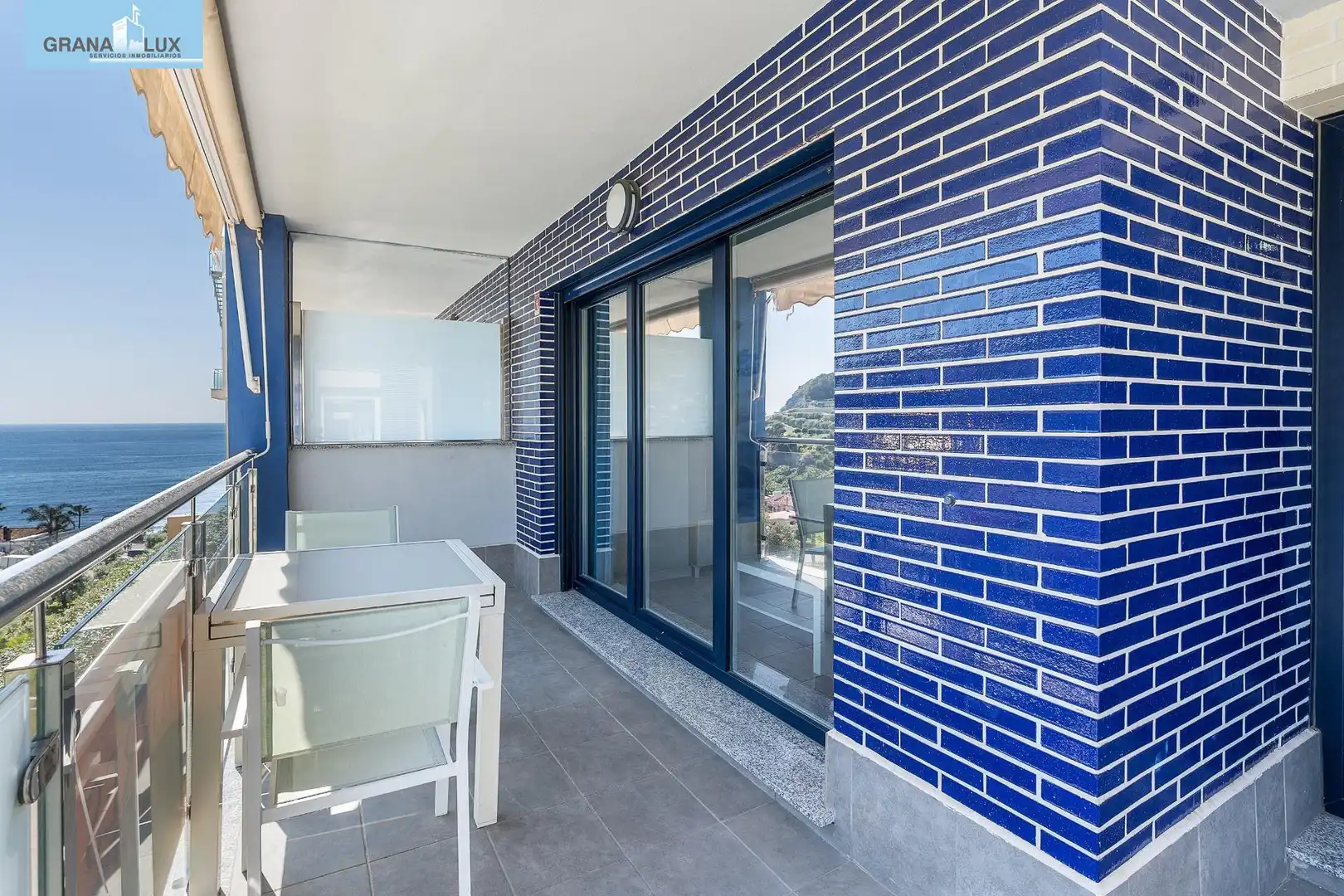 Terrasse von Wohnung zum Verkauf in Almuñécar mit Terrasse, Abstellraum und Balkon