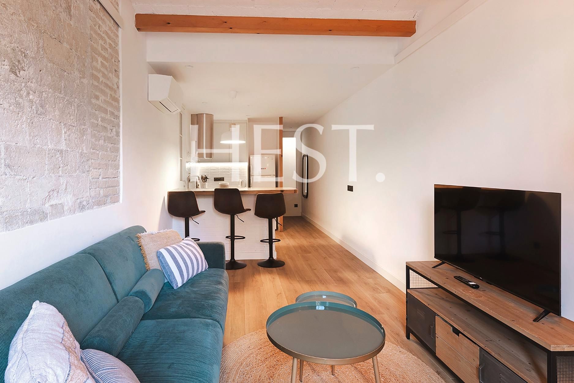 Living room of Flat for sale in  Barcelona Capital  with Air Conditioner, Heating and Parquet flooring