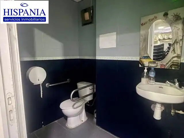 Bany de Local en venda en Cádiz amb Aire condicionat