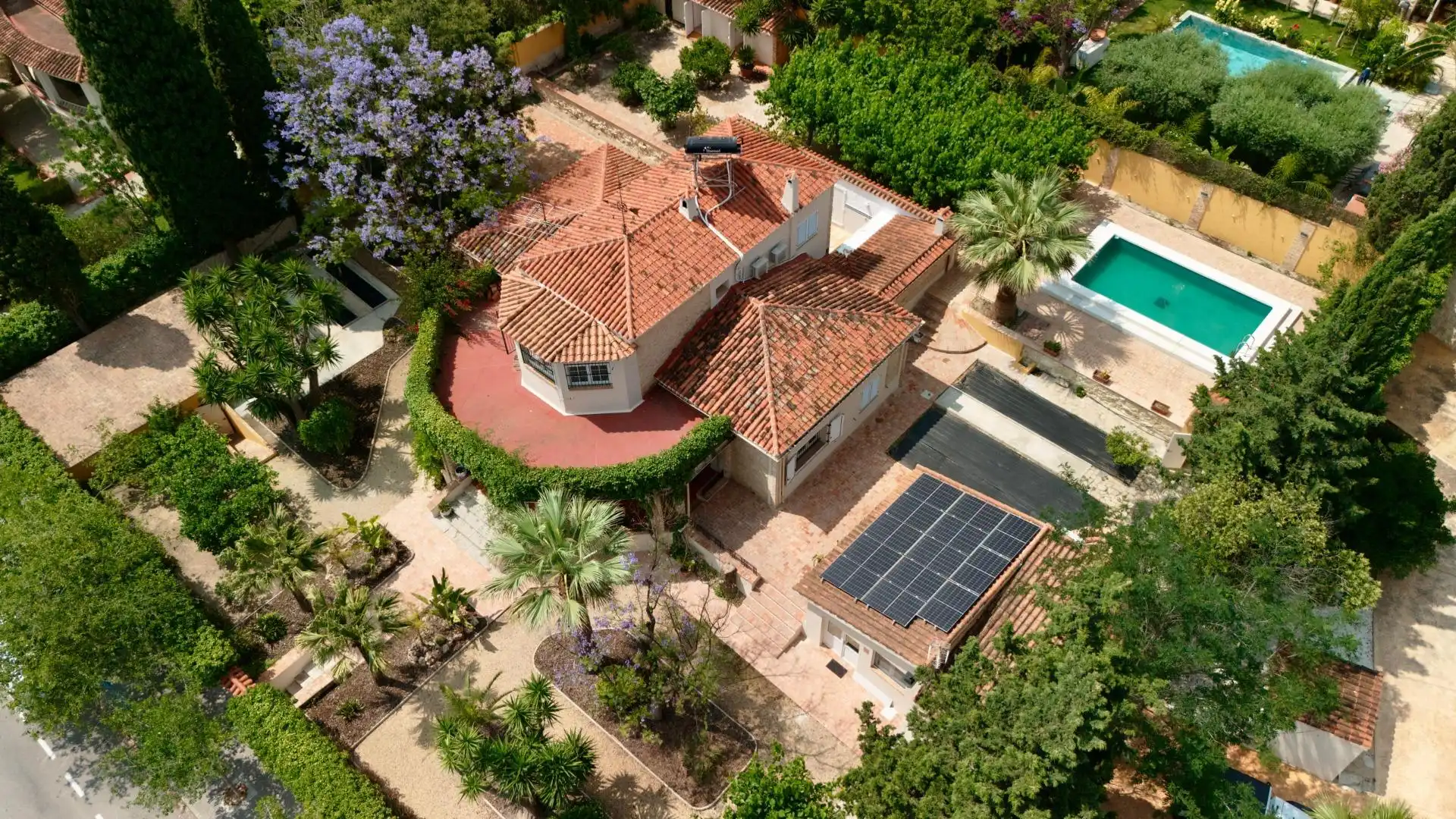 Vista exterior de Casa o xalet en venda en Alicante / Alacant amb Aire condicionat, Calefacció i Jardí privat