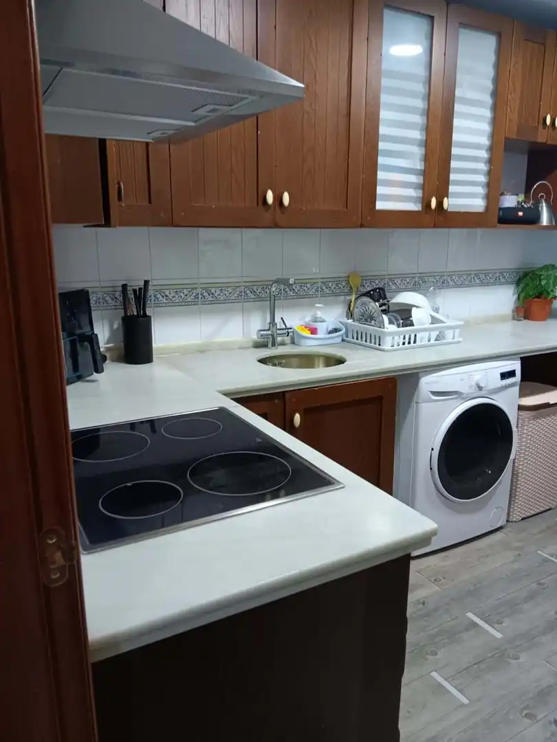 Cocina de Piso en venta en Sevilla con Piscina
