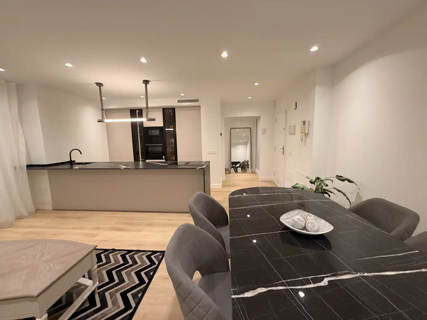 Apartament amb piscina en venda a Nueva Andalucía, imagen 6