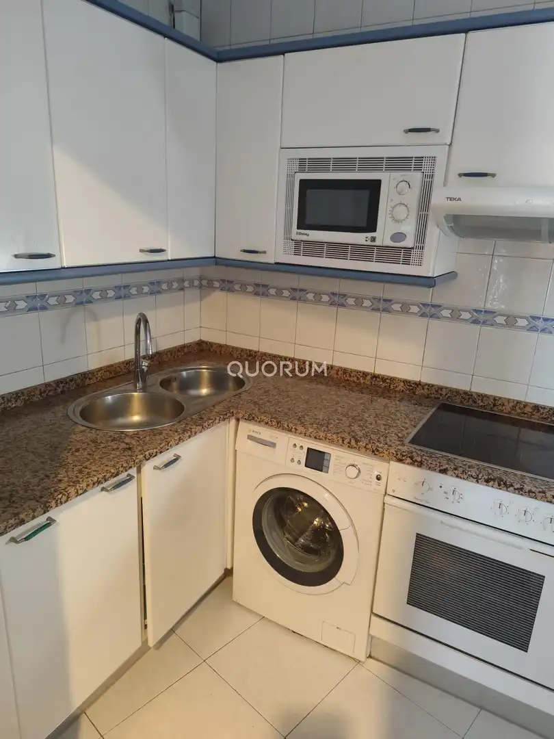 Cocina de Piso de alquiler en Bilbao  con Calefacción y Amueblado
