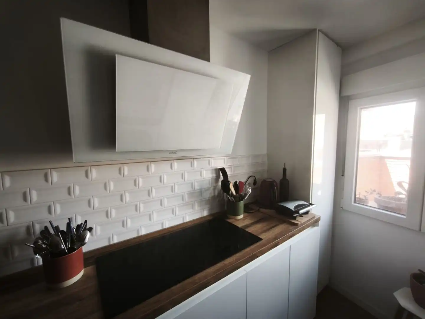 Küche von Wohnung zur Miete in  Madrid Capital mit Klimaanlage und Balkon
