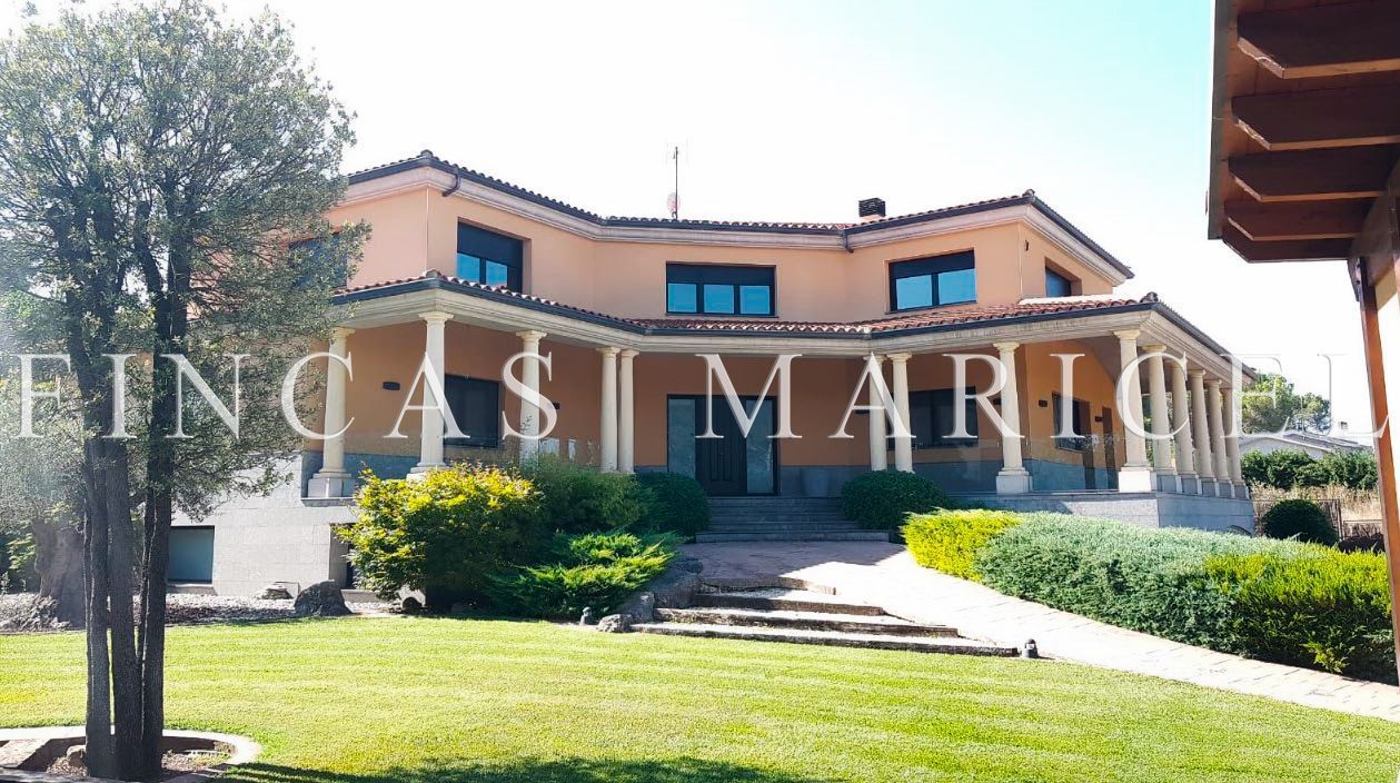 Exterior view of House or chalet for sale in Castellnou de Bages  with Air Conditioner and Heating