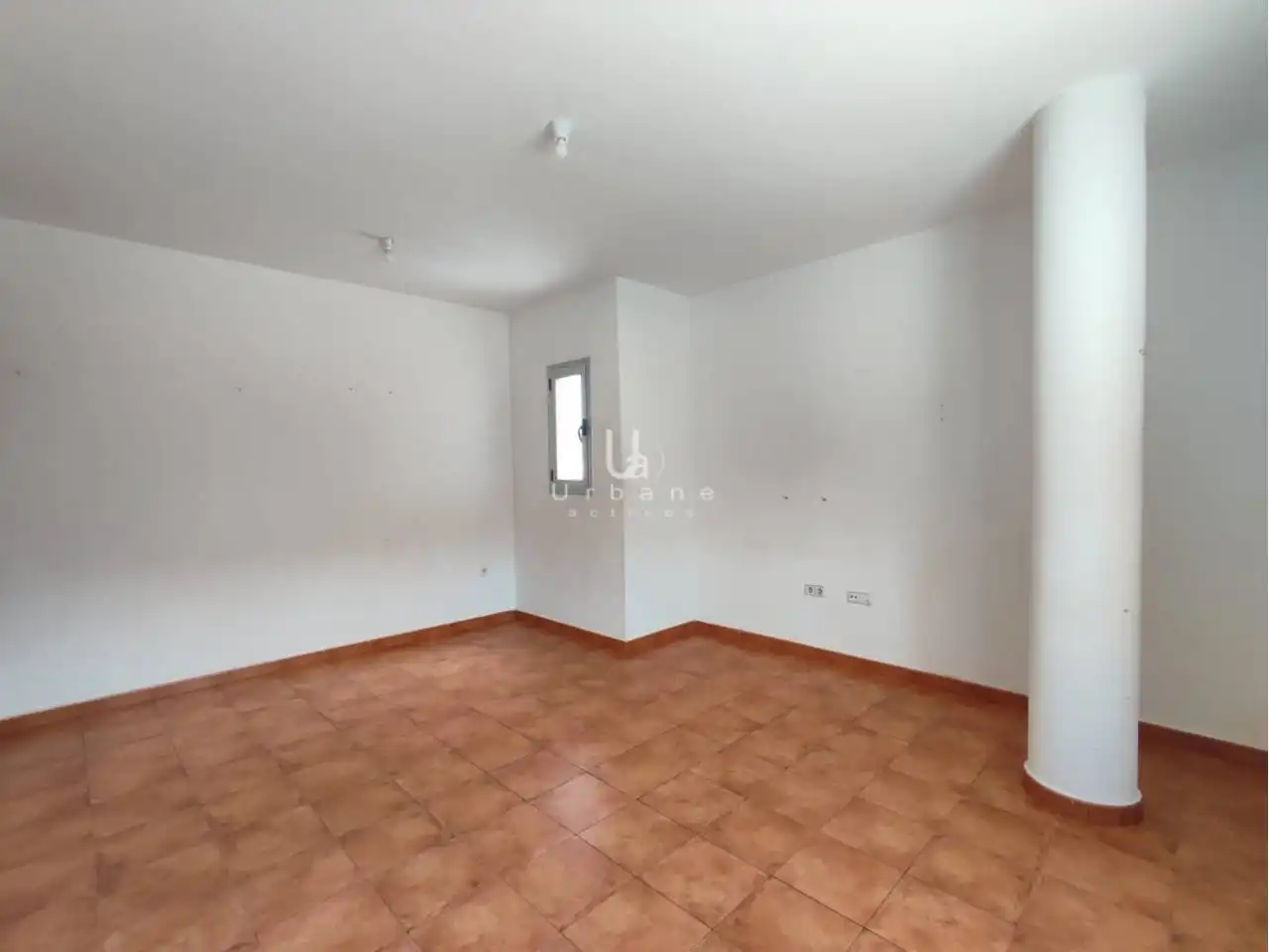 Flat with lift for sale in Calle Polo de Medina, imagen 3