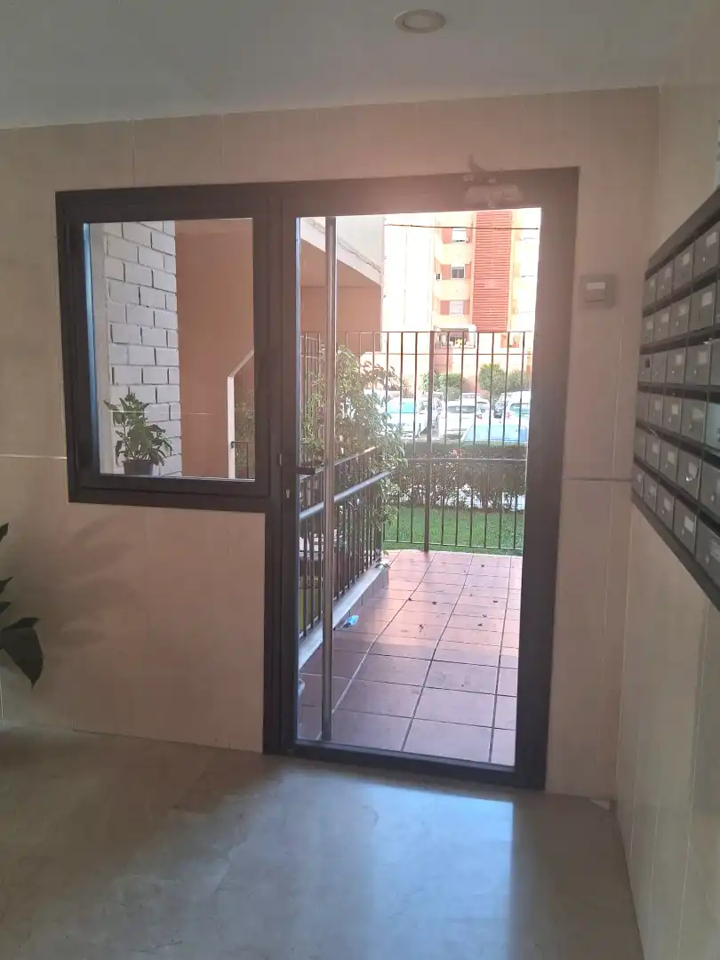 Terrasse von Wohnung zur Miete in Sevilla mit Klimaanlage, Terrasse und Waschmaschine