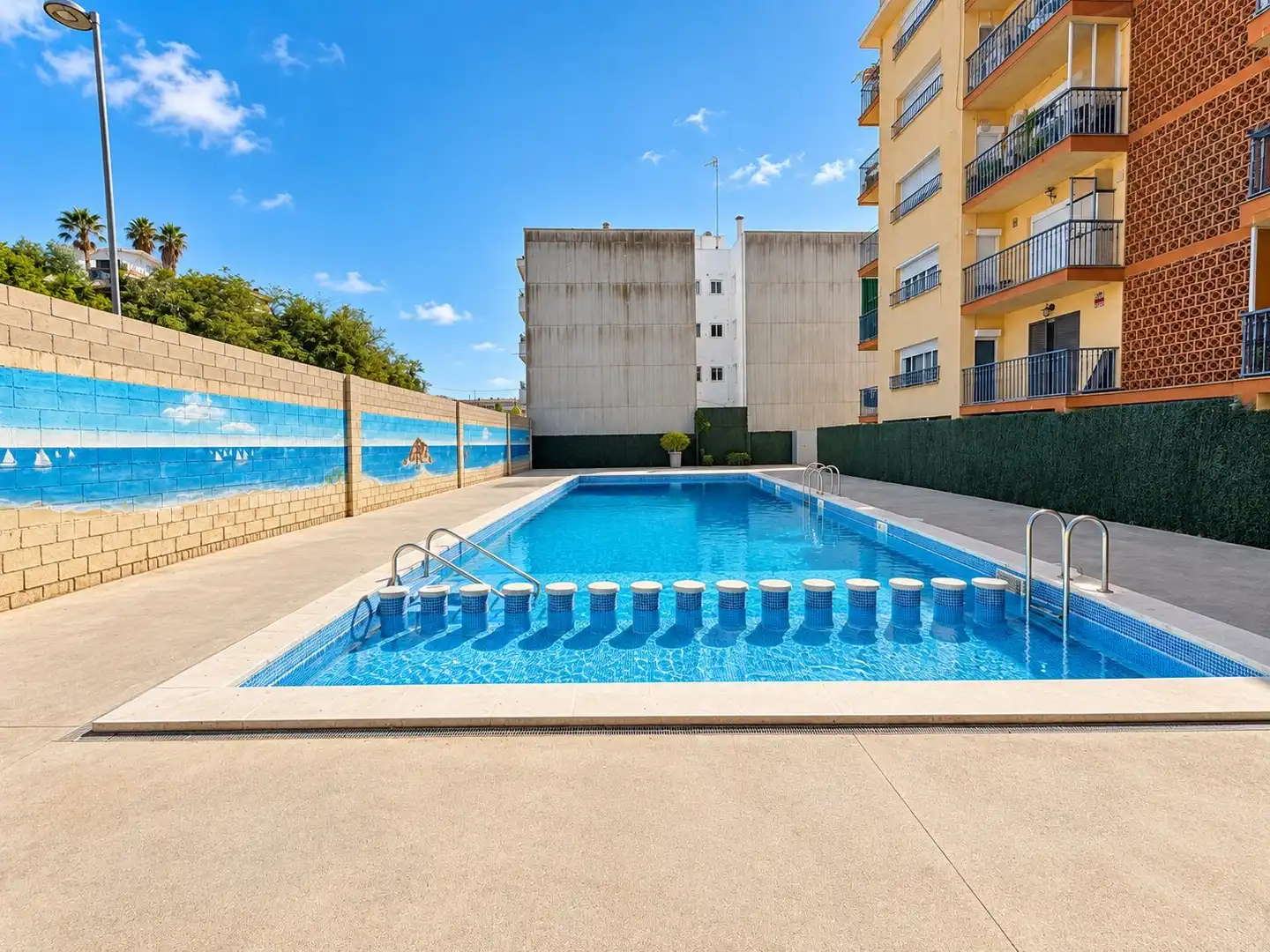 Local comercial en venda a Plaça Mèrida, imagen 8