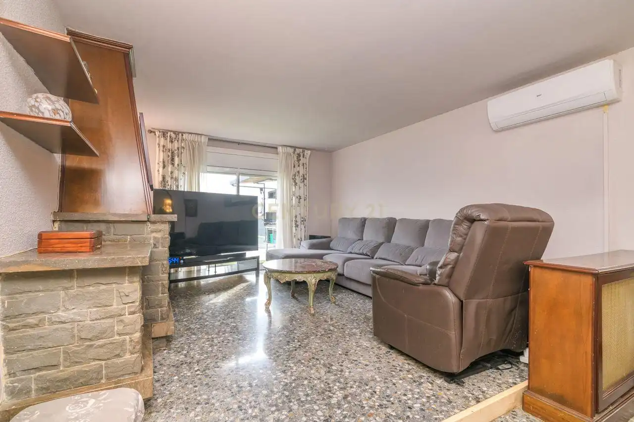 Casa con jardín en venta en Sant Vicenç Dels Horts, imagen 6