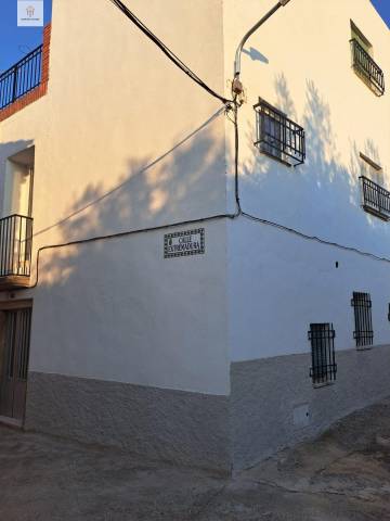 Casa-chalet en Venta en Robledillo de Trujillo