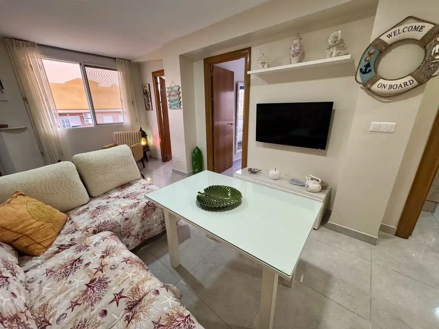 Living room of Flat for sale in Vélez-Málaga  with Air Conditioner and Swimming Pool