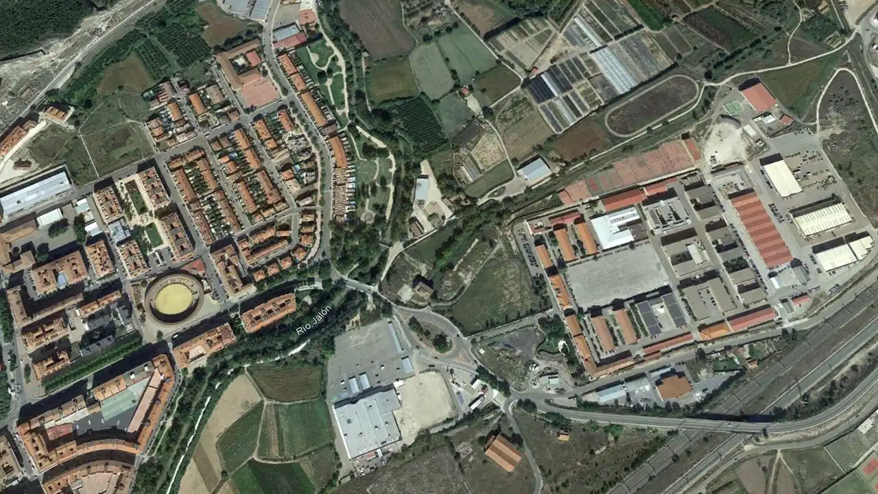 Terrenys i solars en venda a Av Fuerzas Armadas, imagen 3