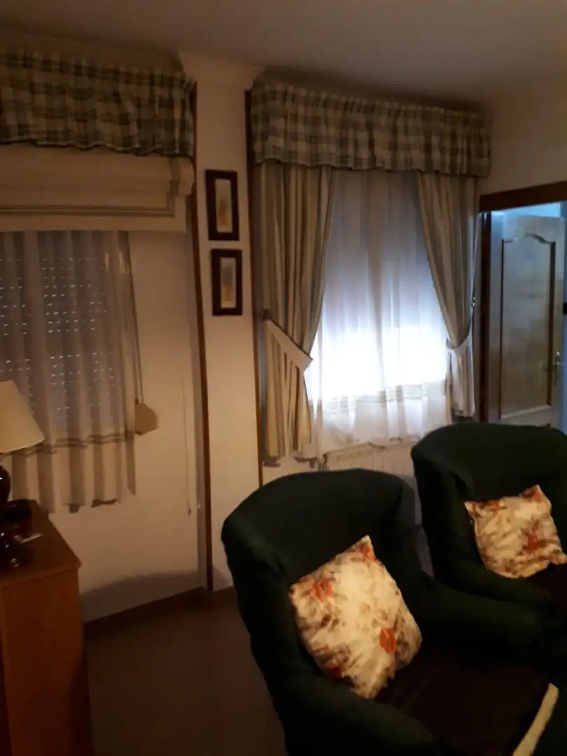 Dormitori de Finca rústica en venda en Sierro amb Aire condicionat, Jardí privat i Terrassa