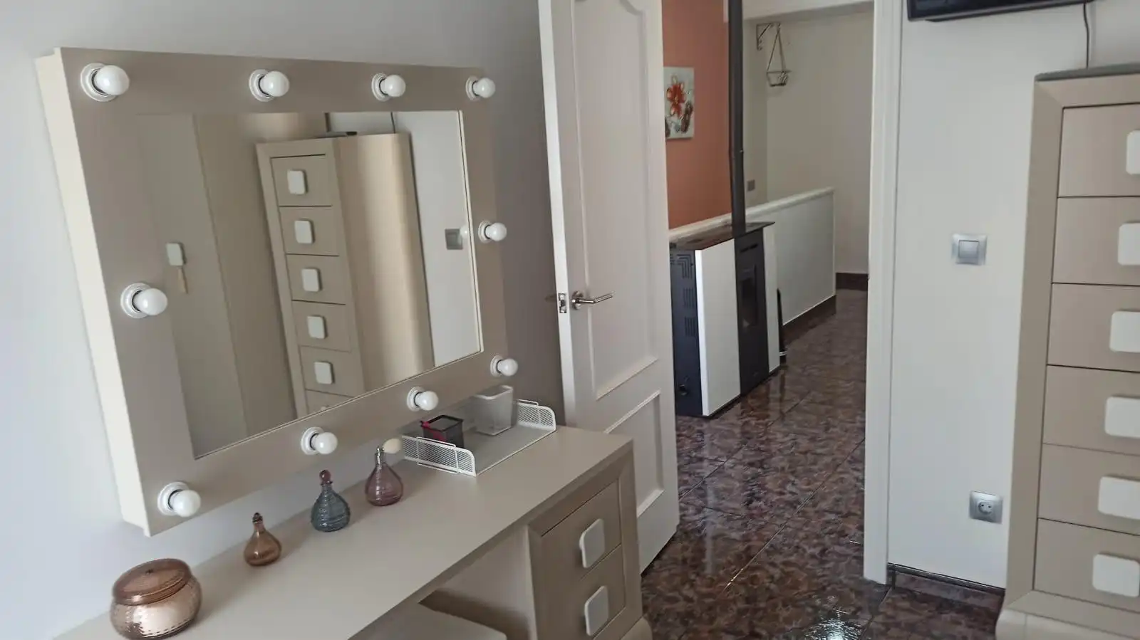 Bany de Casa o xalet en venda en Siete Aguas amb Calefacció, Terrassa i Moblat