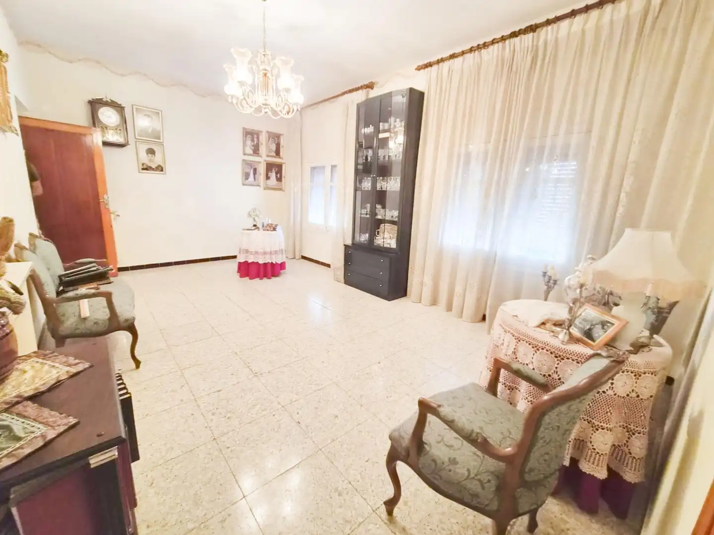 Sala d'estar de Casa o xalet en venda en Argamasilla de Alba