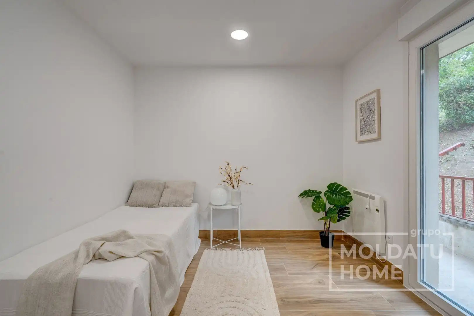 Dormitori de Pis en venda en Irun  amb Calefacció, Terrassa i Traster