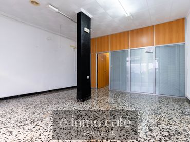 Locale commerciale in vendita a Sant Francesc