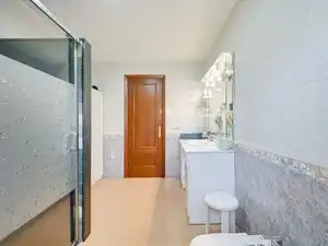 Bany de Casa o xalet en venda en Caldes de Malavella amb Aire condicionat, Calefacció i Jardí privat