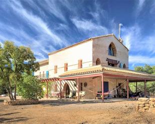 Vista exterior de Finca rústica en venda en Cretas amb Terrassa i Piscina