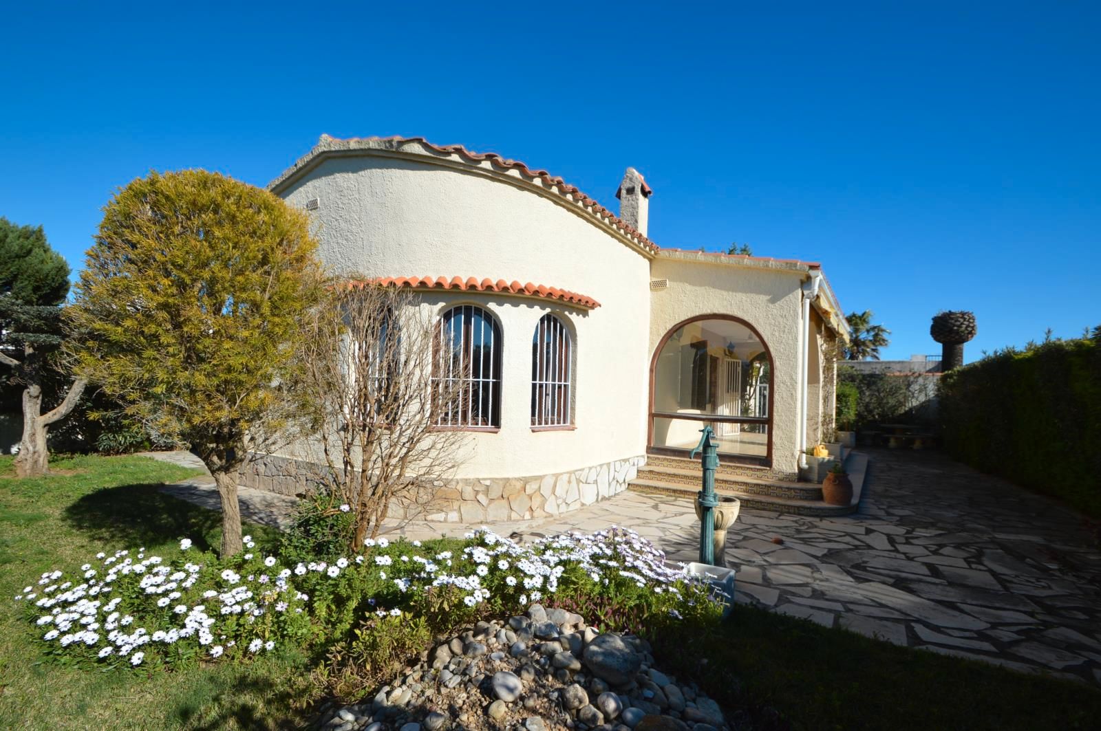 Vista exterior de Casa o chalet en venta en Traiguera con Aire acondicionado, Calefacción y Terraza