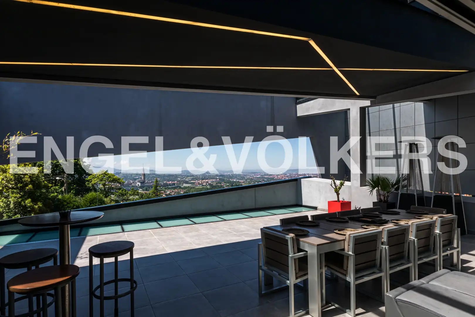 Terraza de Casa o chalet en venta en Gijón  con Calefacción, Parquet y Trastero