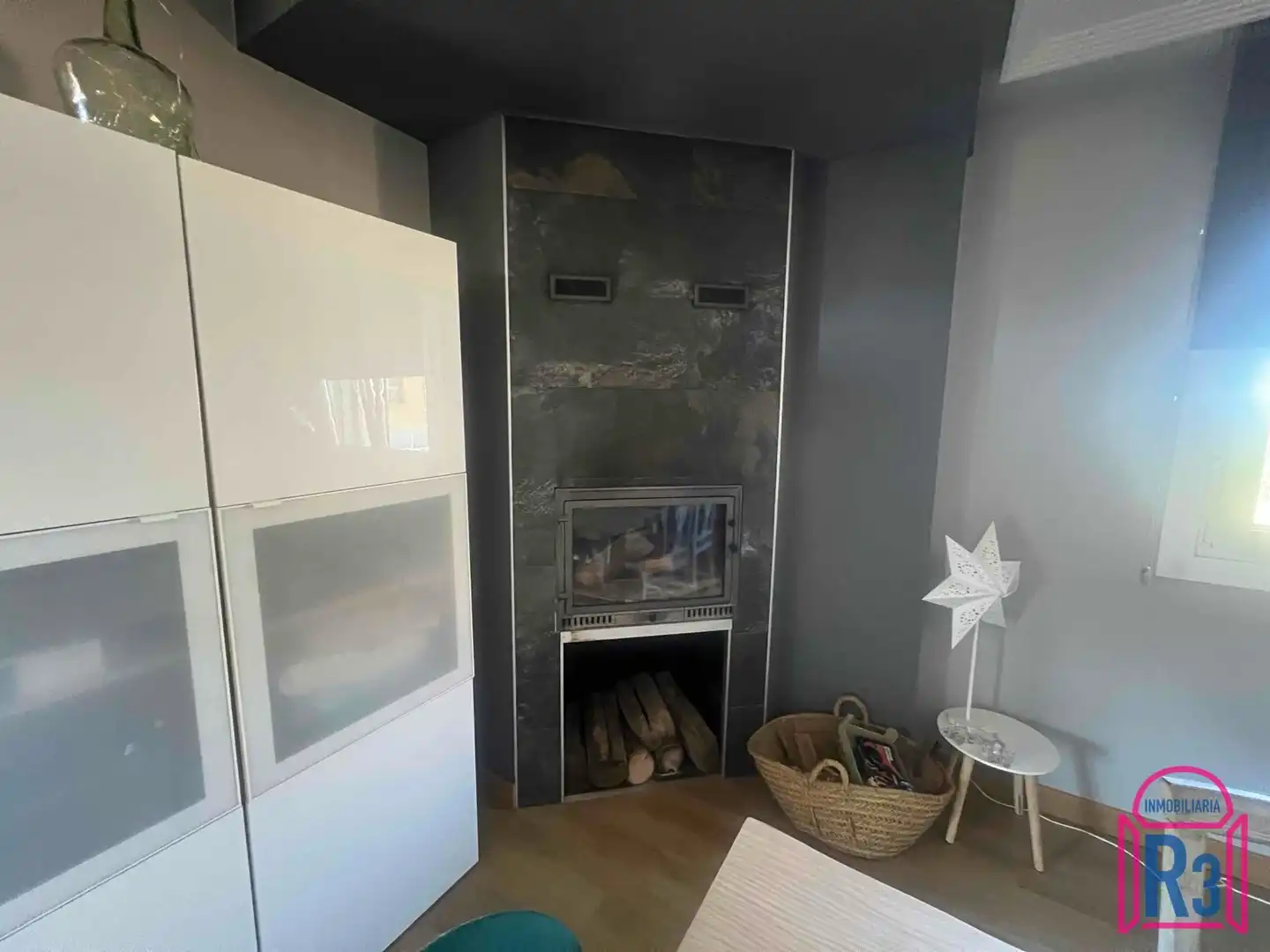 Sala de estar de Casa adosada en venta en Garrafe de Torío con Calefacción