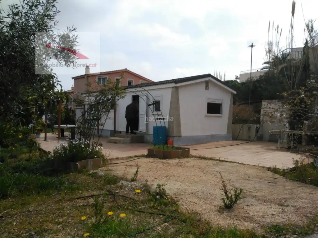 Houses for sale in Serra Brava
