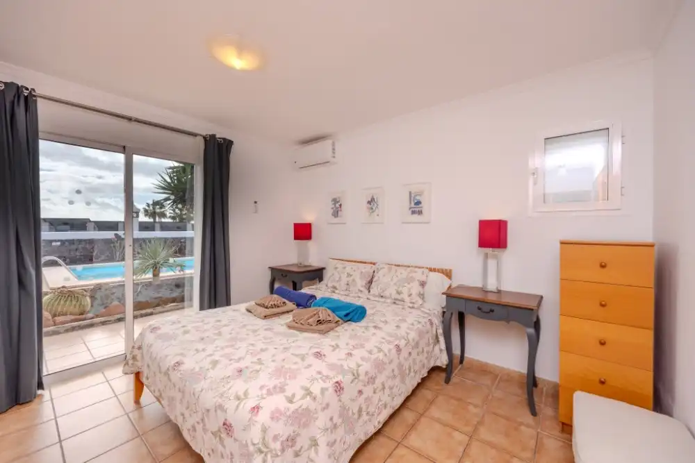Dormitori de Casa o xalet en venda en Yaiza amb Terrassa