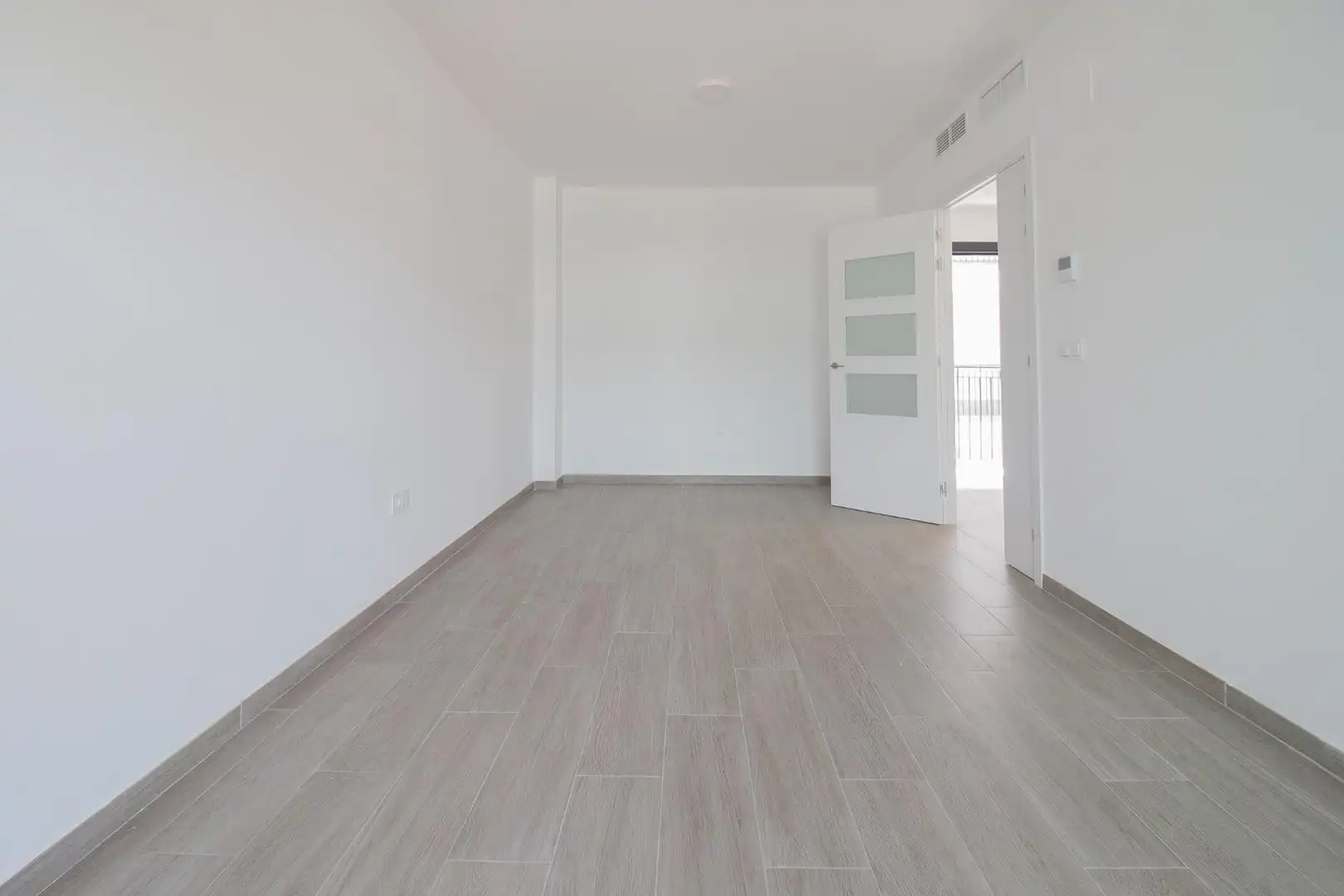 Piso de alquiler en La Rinconada con Aire acondicionado, Jardín privado y Terraza