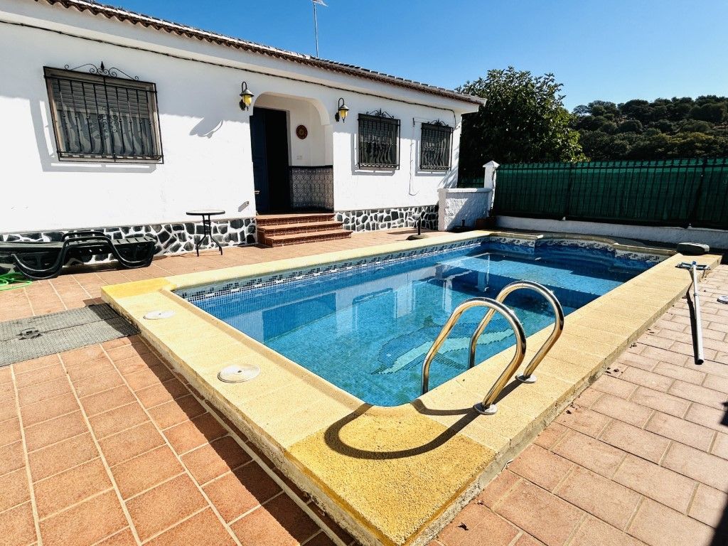 Piscina de Finca rústica en venda en Archidona amb Jardí privat i Piscina