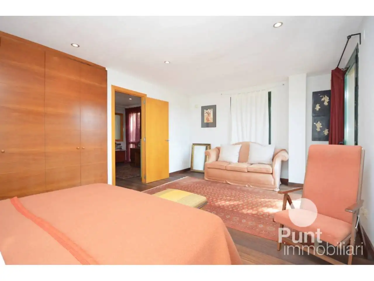 Habitación de Casa o chalet en venta en Premià de Dalt con Calefacción, Jardín privado y Parquet