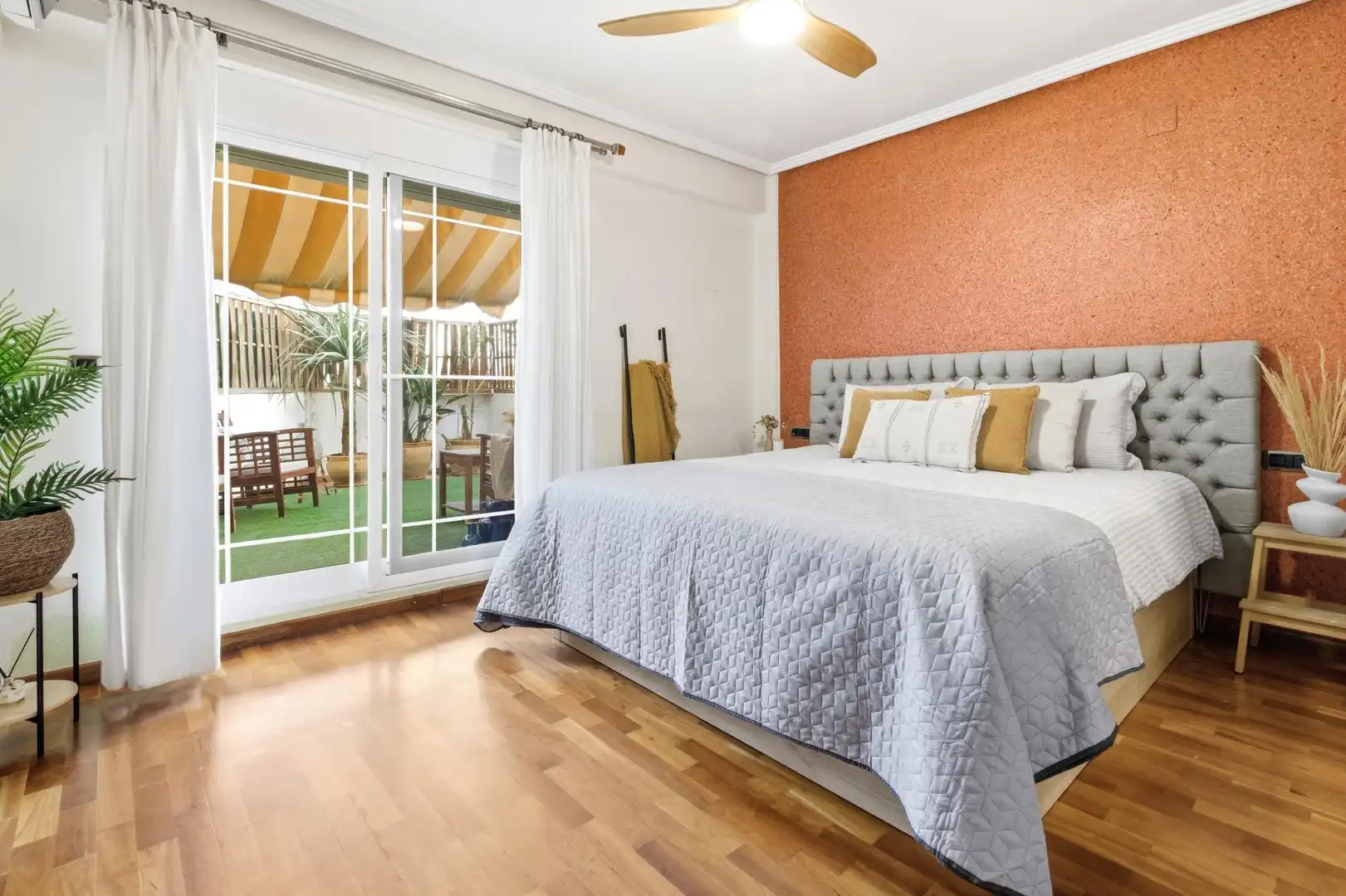 Habitación de Piso en venta en Sagunto / Sagunt con Aire acondicionado, Calefacción y Parquet