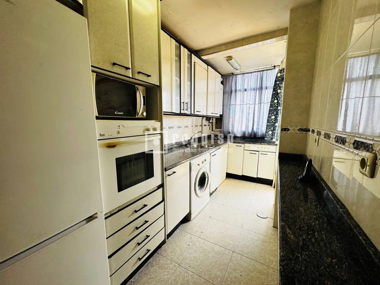 Küche von Wohnung zum Verkauf in Fuenlabrada mit Klimaanlage, Heizung und Parkett