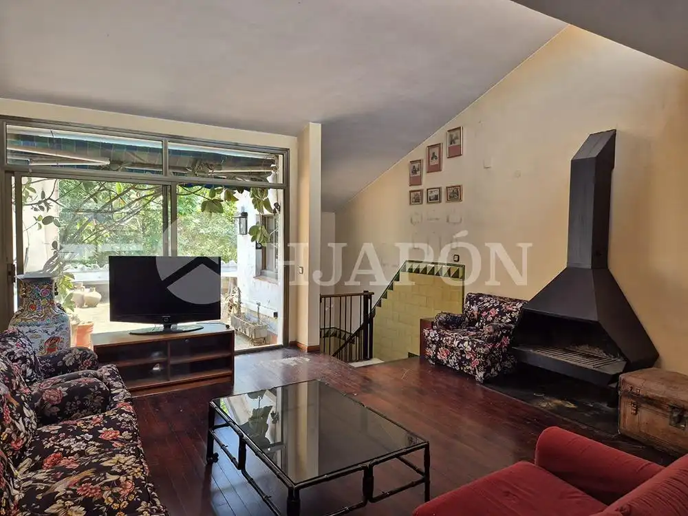 Living room of Flat for sale in Alella  with Air Conditioner, Heating and Terrace