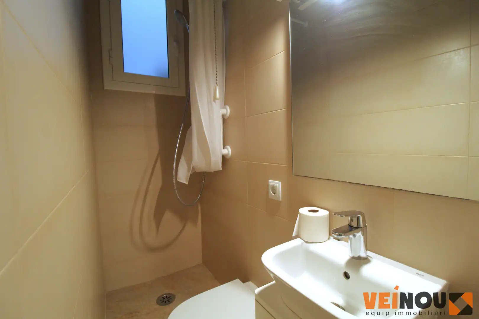 Baño de Piso en venta en Barcelona con Balcón