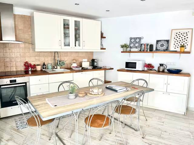 Piso en Alquiler en Carrer del Cantàbric en El Coll d'en Rabassa