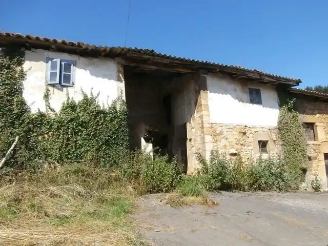 Casa con jardín en venta en Grado, imagen 2