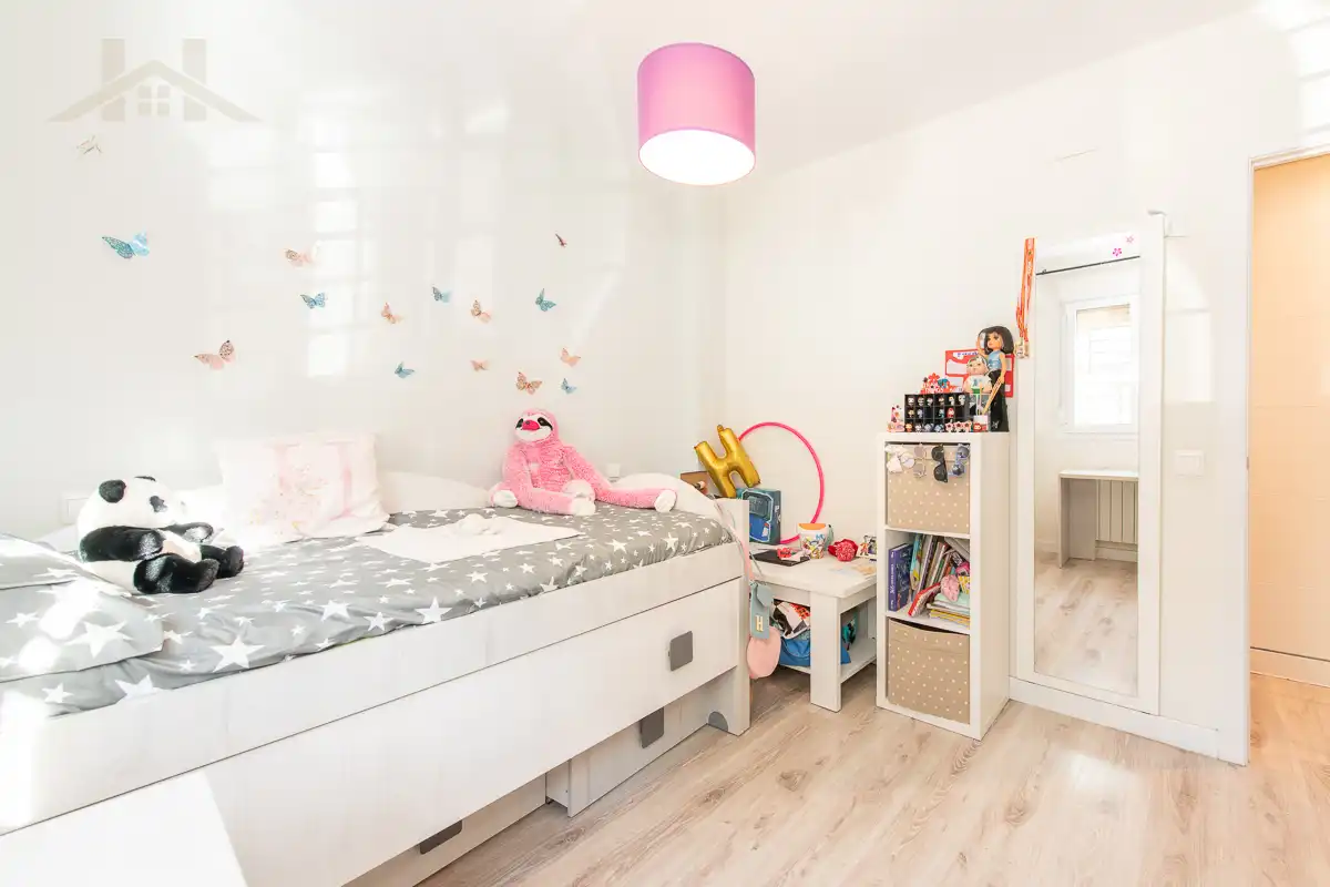Bedroom of Flat for sale in Pinto  with Air Conditioner and Heating