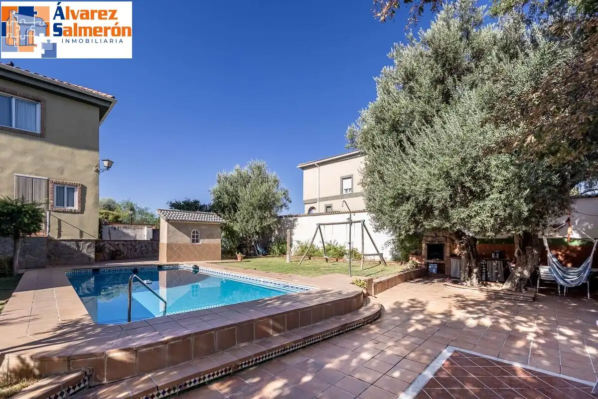 Detached house with pool for sale in Residencial Triana - Barrio Alto, imagen 5