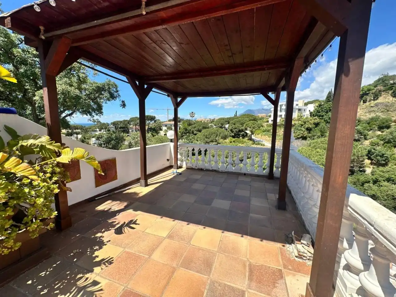 Terrassa de Casa o xalet de lloguer en Marbella amb Jardí privat, Terrassa i Piscina