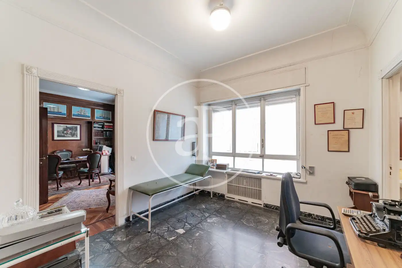 Piso en venta en Madrid con Calefacción, Terraza y Trastero
